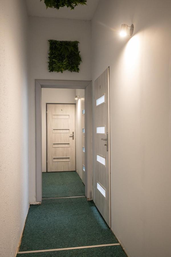 Kosciuszki Street Hostel วรอตซวาฟ ภายนอก รูปภาพ