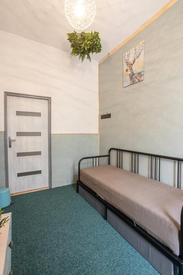 Kosciuszki Street Hostel วรอตซวาฟ ภายนอก รูปภาพ